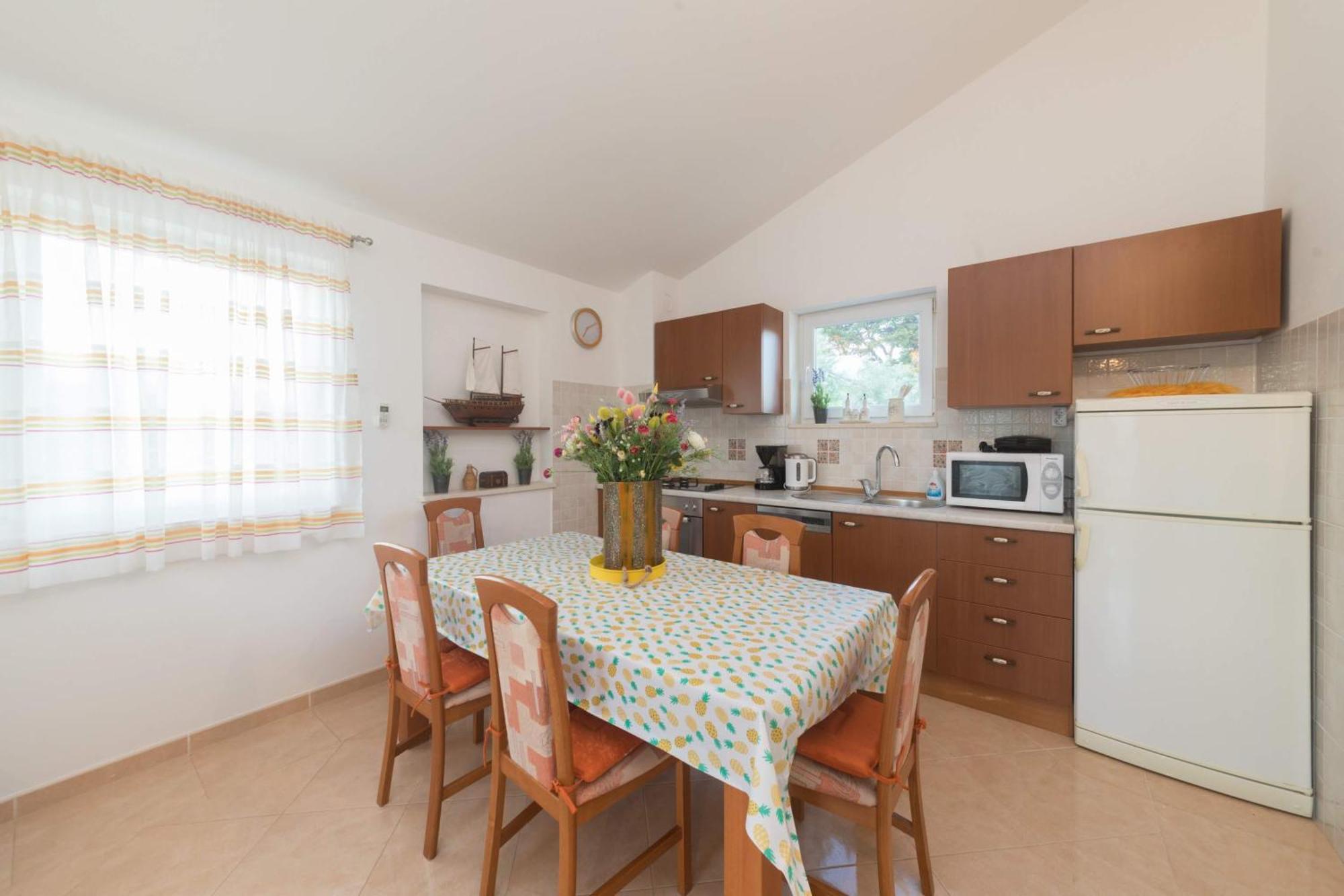 Apartmani Lenka Ugljan Kültér fotó